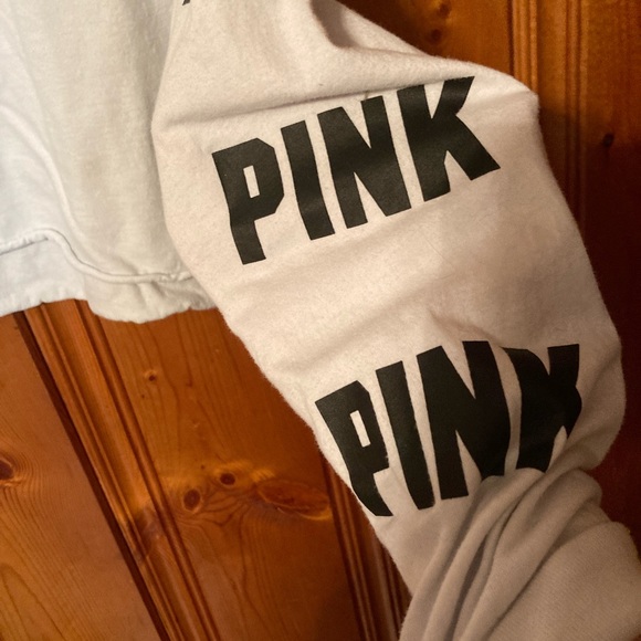 Size Medium Womens PINK long sleeves cropped top - Picture 3 of 5